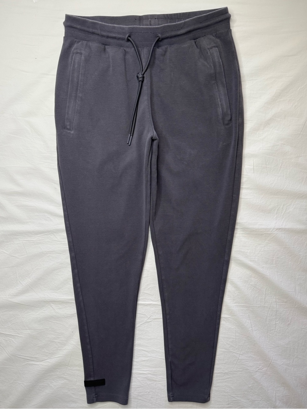 Alphalete - Charcoal Gray Slim Jogger Pants